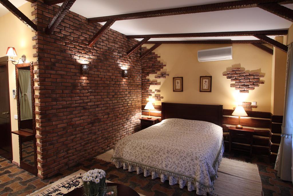 Park-Hotel Butenko Stable Protsev Luaran gambar